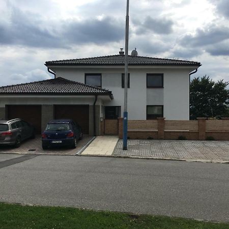 Privat Lägenhet Poprad Exteriör bild