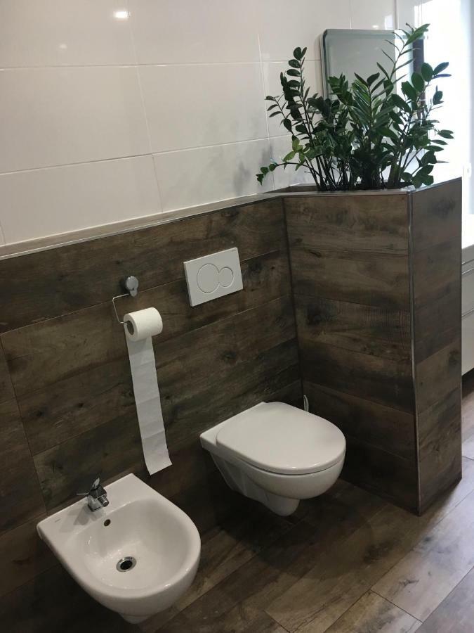 Privat Lägenhet Poprad Exteriör bild