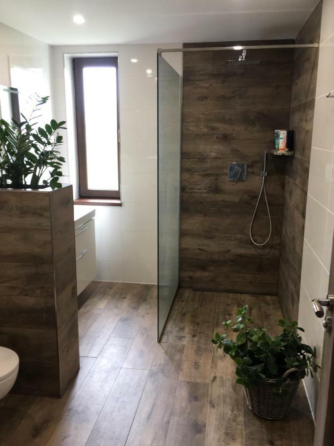 Privat Lägenhet Poprad Exteriör bild